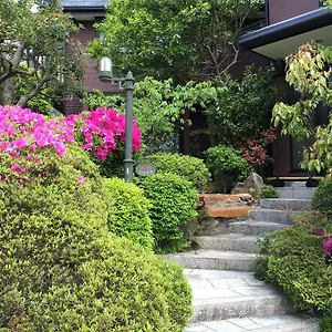 https://hananobou-kinkakuji-michi.hotels-in-kyoto.org